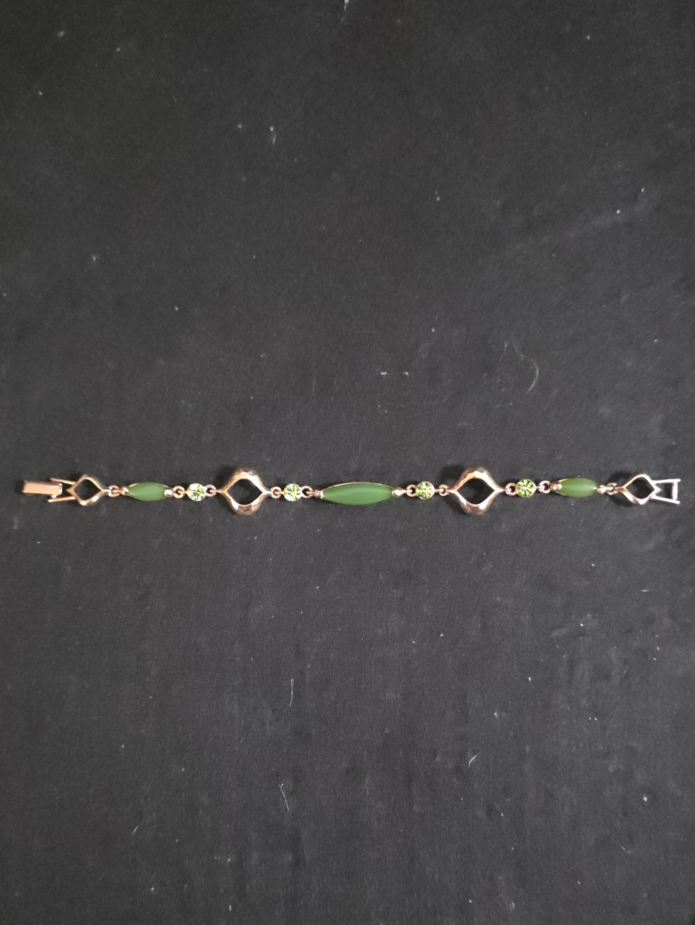 Elegant Green Stone Link Bracelet